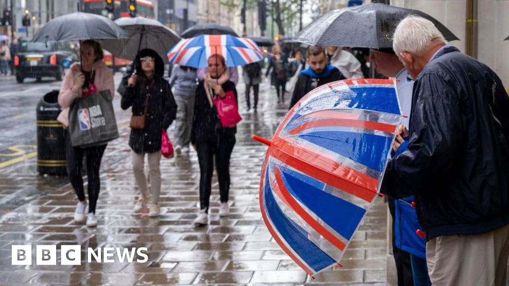 GDP: UK economy fails to grow during wet April